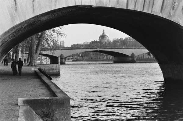 Sous-les-ponts-de-Paris
