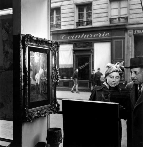 Romi's window shop, rue de Seine, Paris 6th , painting by Wagner, 1948 La vitrine de Romi, "le regard oblique", Paris 6ime, rue de Seine, tableau de Wagner 19480000